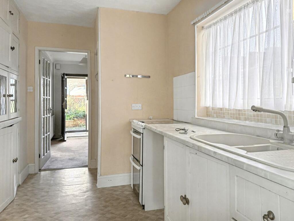 Additional image 6 of 28 Housman Close, Bromsgrove, B60 3LY