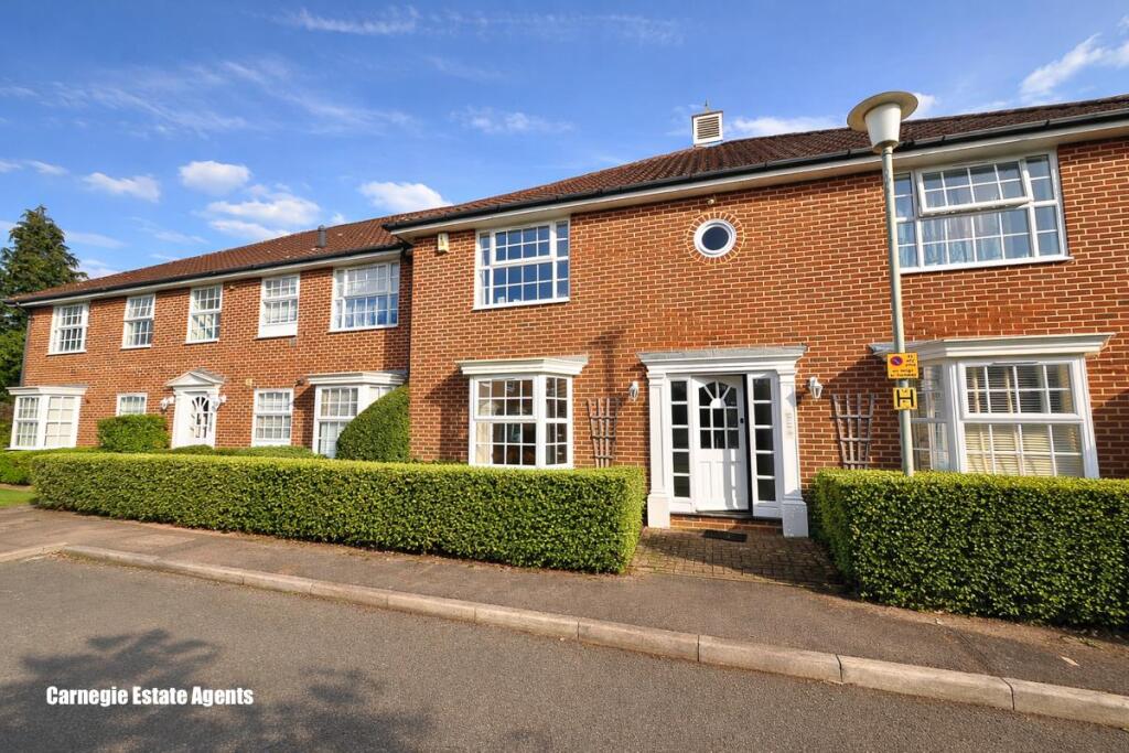 Main image of property: Parkway Gardens, Welwyn Garden City