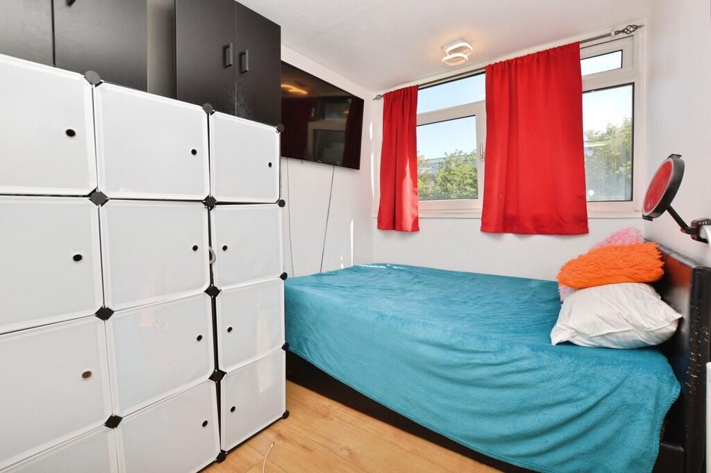 Apartment in Guildford - More