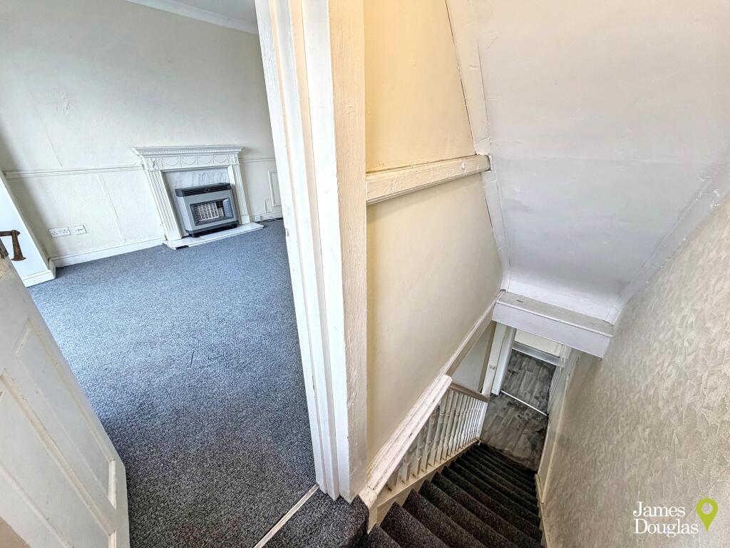 House in Pontypridd, Rhondda Cynon Taf - More