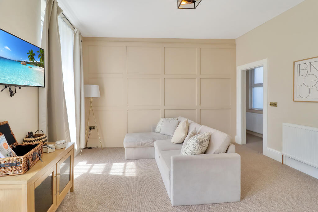 Apartment in Exeter - View 4