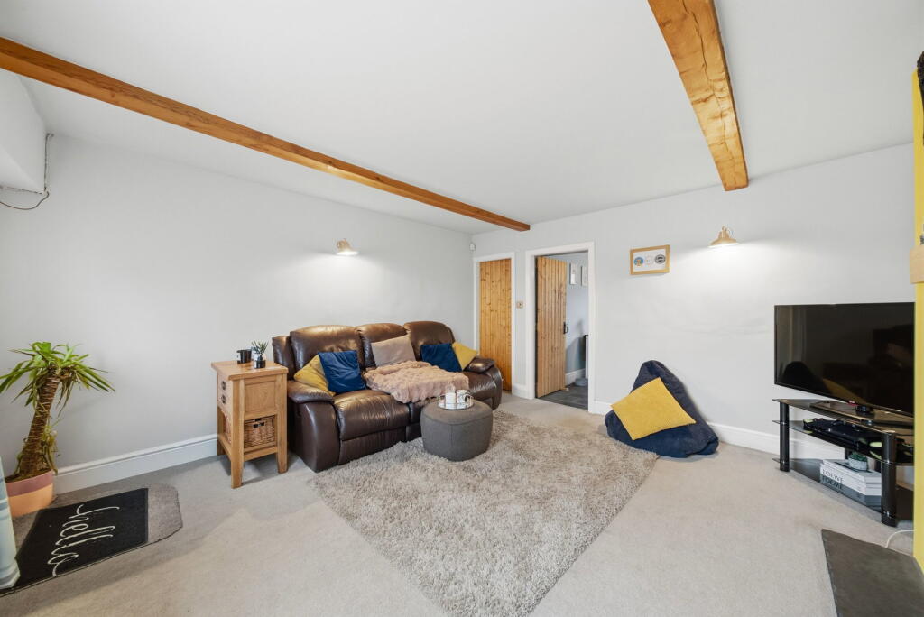 House in Burnley, Lancashire - View 5