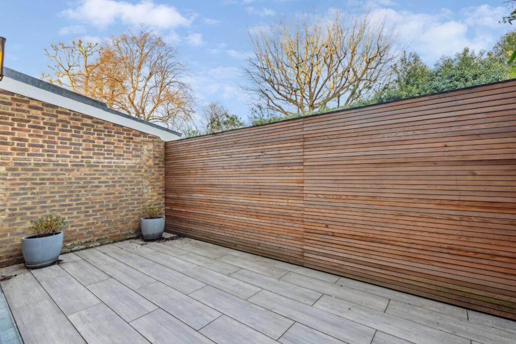 House in London, Kensington - View 4