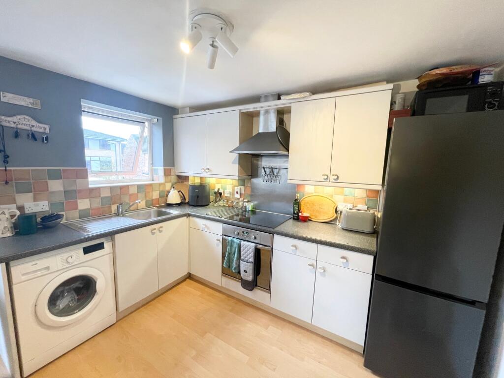 Apartment in Nottingham, Nottinghamshire - View 2