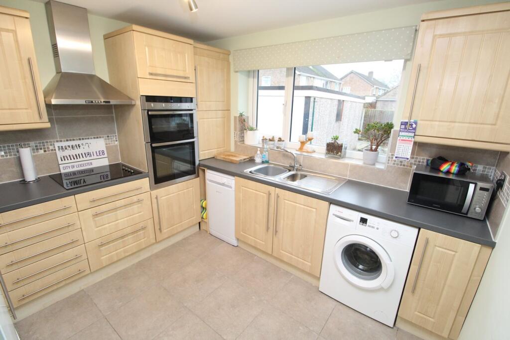 Earl Smith Close, Whetstone, Leicester, LE8 photo 4