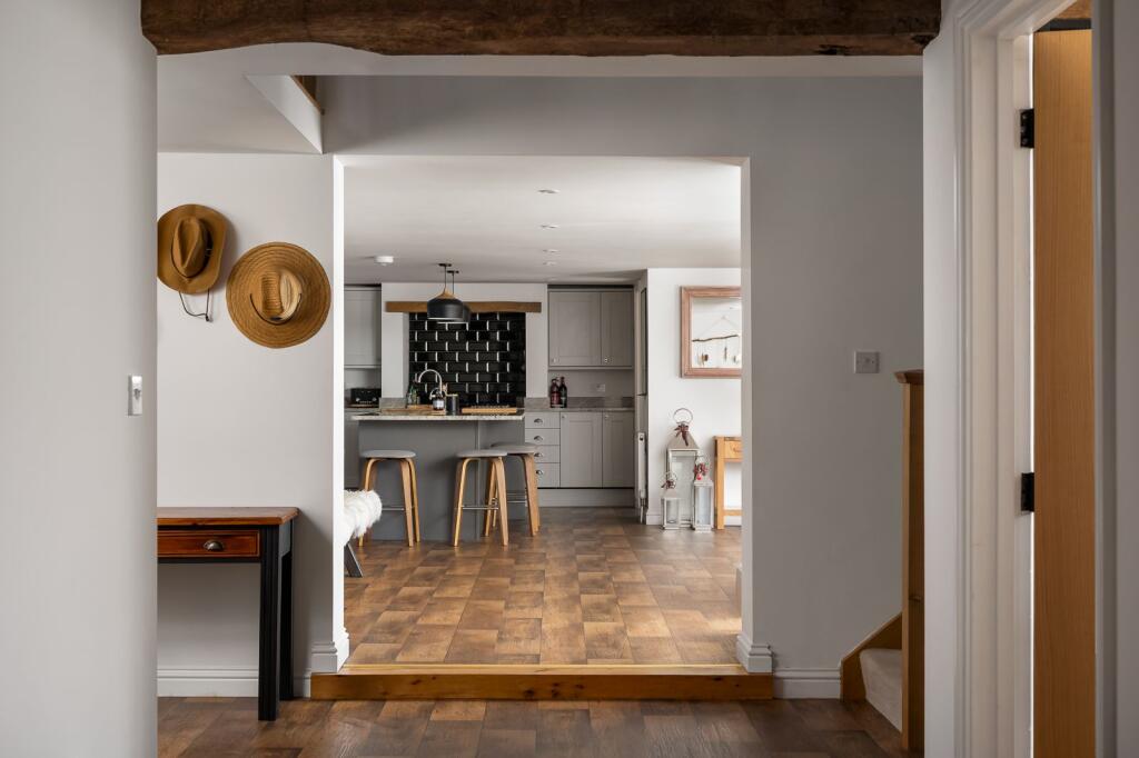 House in Gloucester - More