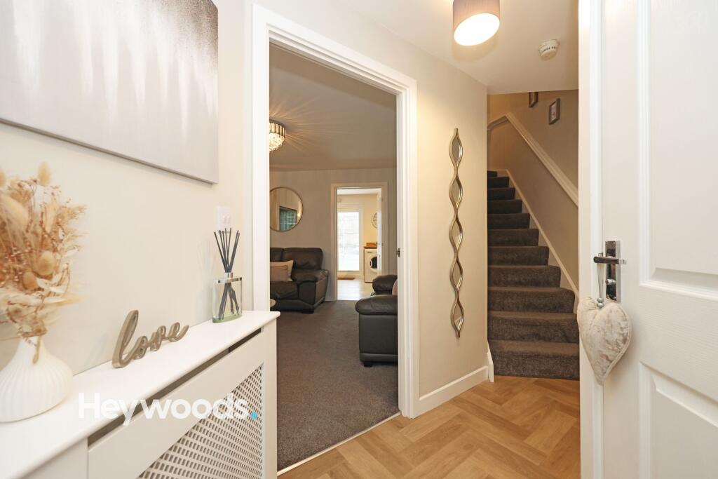 House in Stoke-on-Trent - More