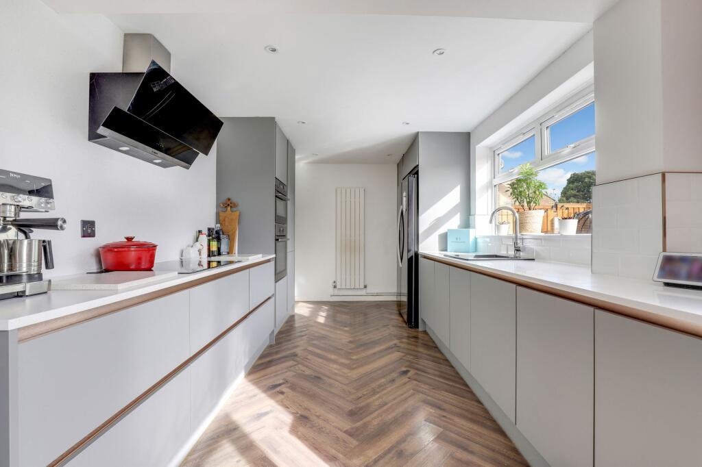 Langdale Drive, Long Eaton, NG10 photo 4