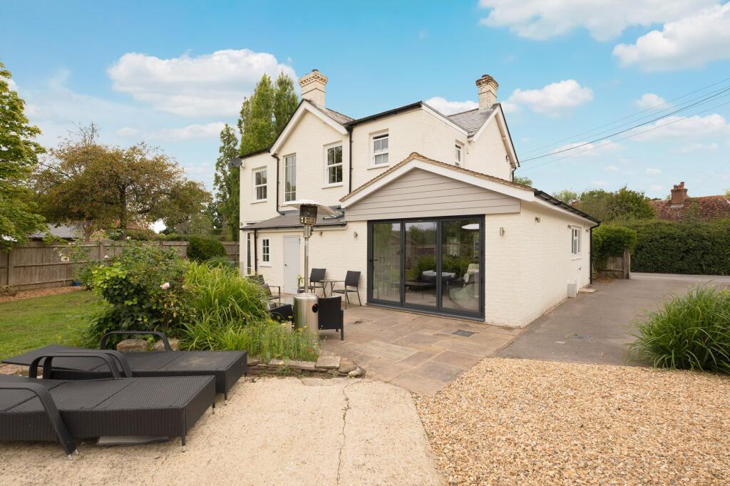 Park Lane, Maplehurst, RH13 photo 2