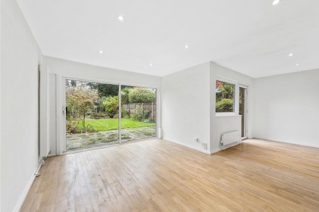 House in Kingston upon Thames - View 2