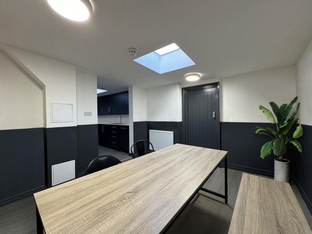 House in Nottingham, Beeston - View 3