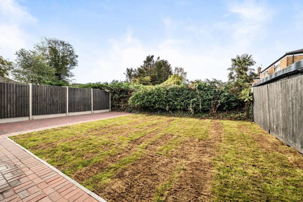 House in Slough - View 4