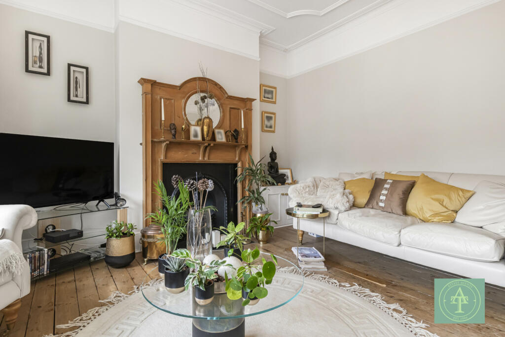 Stonard Road, Palmers Green, London, N13 photo 3