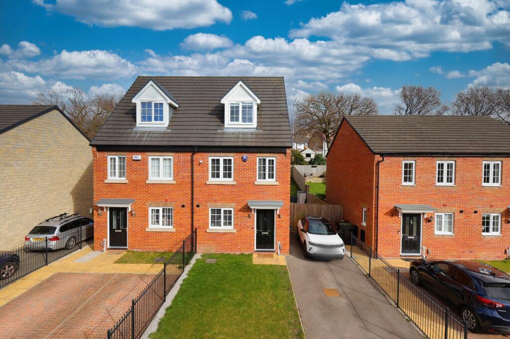 Main image of property: Moseley Beck Lane,  Cookridge, Leeds, West Yorkshire, LS16