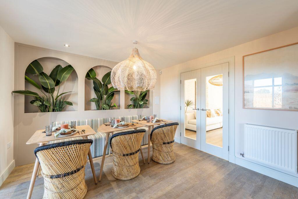 House in East Calder, Calderwood - View 3