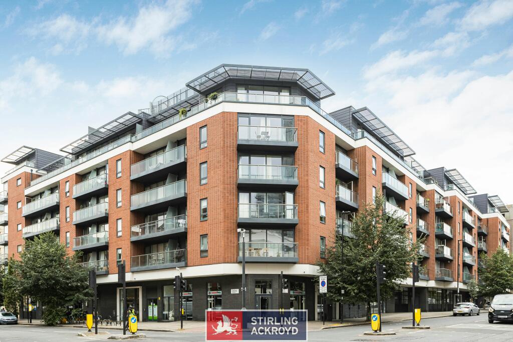12_37066.JPG