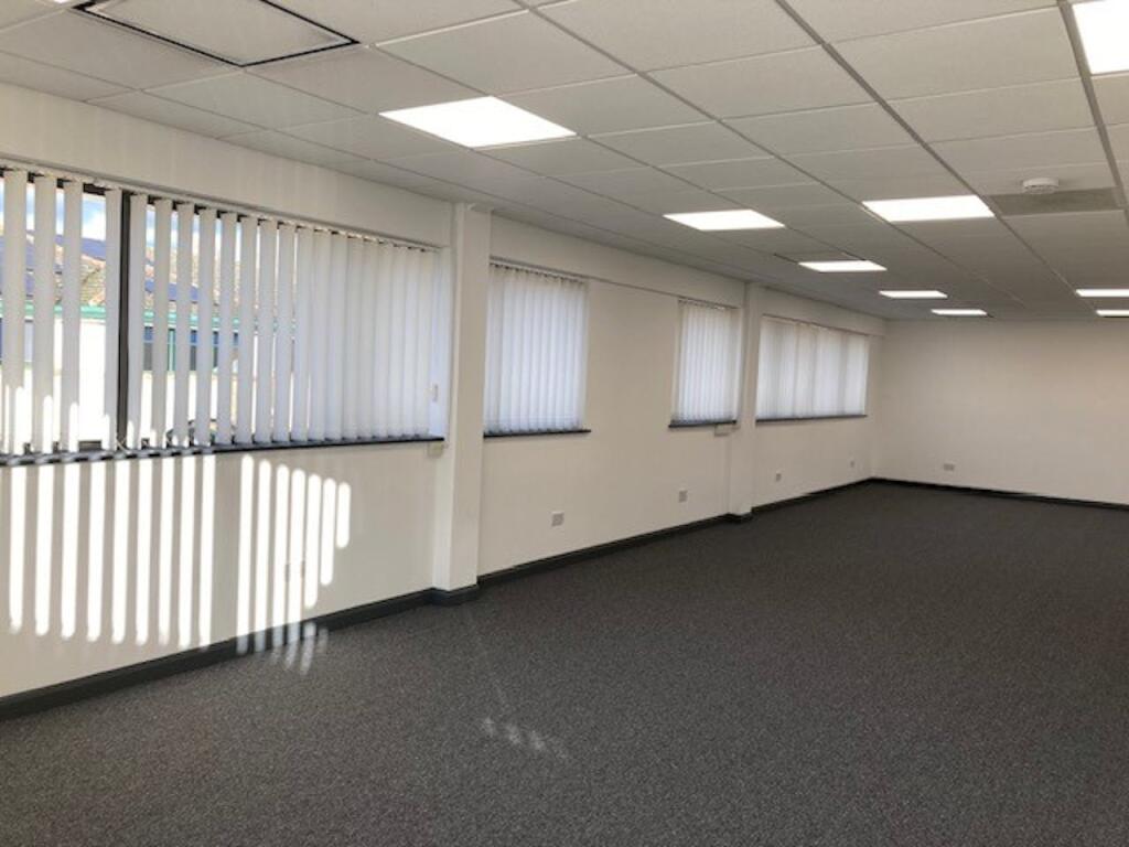 Main image of property: 6 Lakeside Business Park, Swan Lane, Sandhurst, GU47 9DN