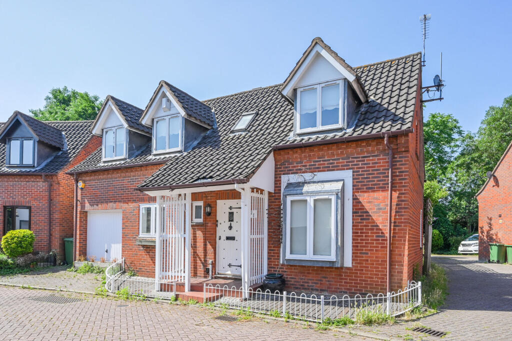 Main image of property: Juniper Lane, Beckton, London, E6