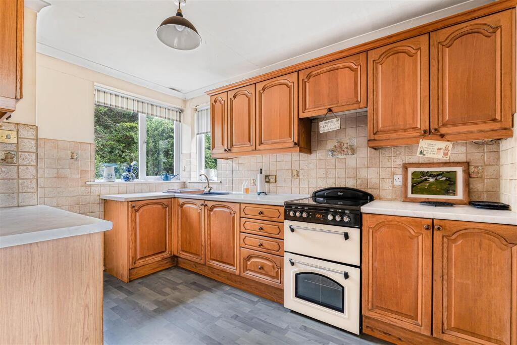 House in Truro - View 5