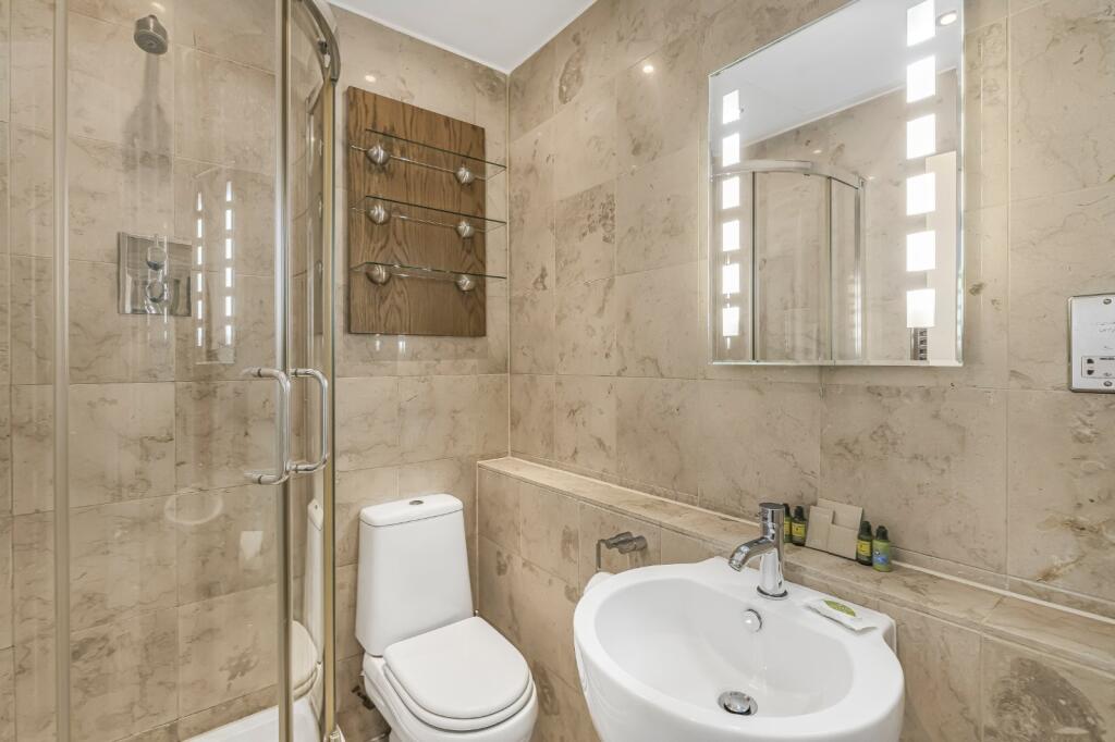 4 bedroom flat for rent