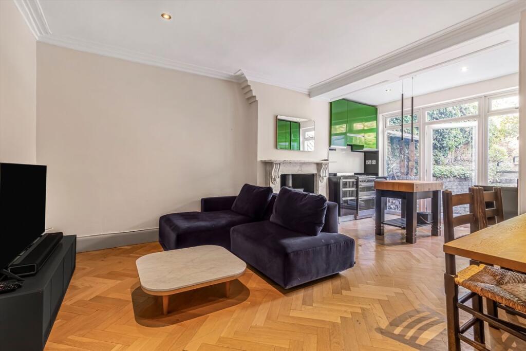 Apartment in London - View 2