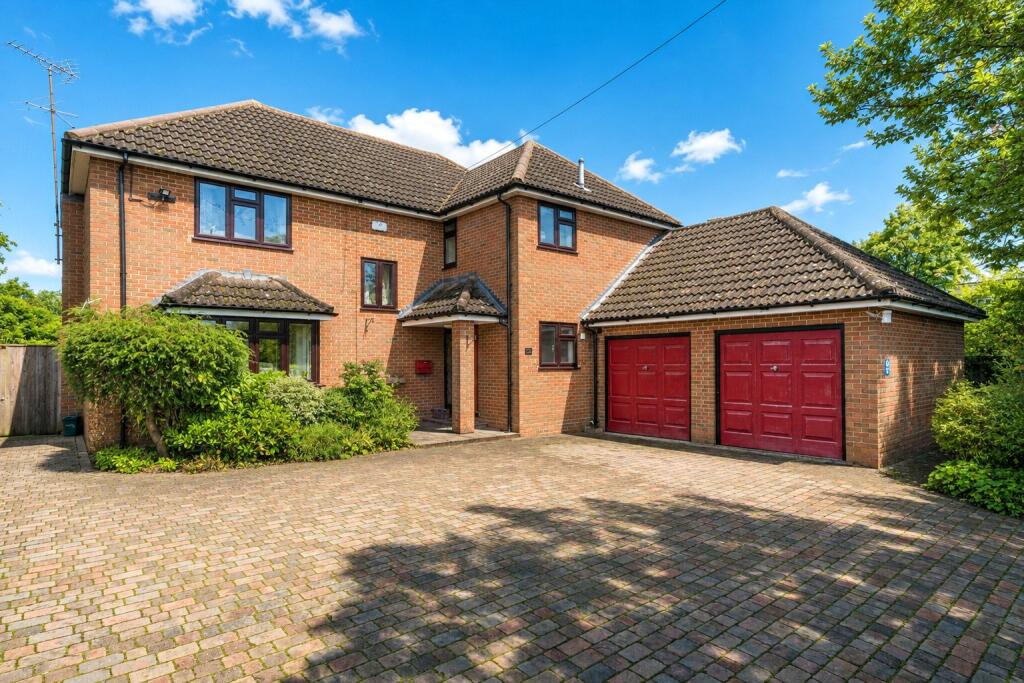 Main image of property: Waverley Lane, Farnham, Surrey, GU9