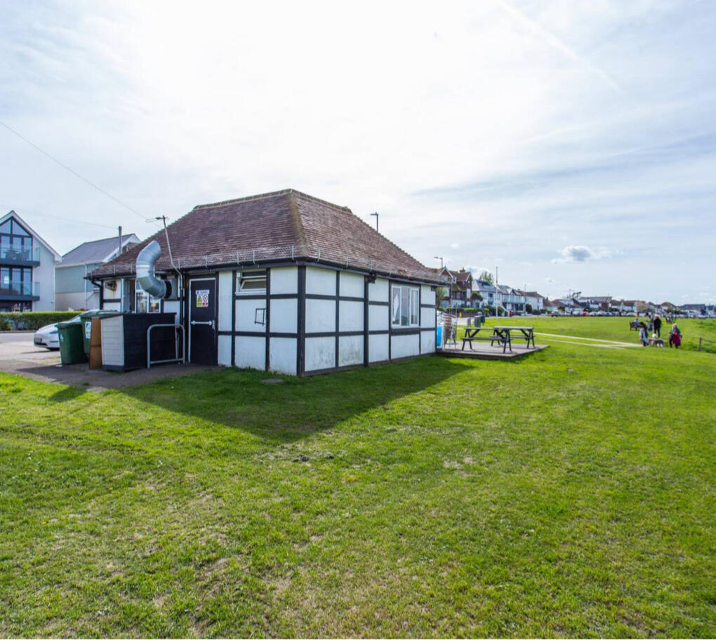 Main image of property: Sea View Cafe, MARINE CRESCENT, Whitstable, CT5 2QH