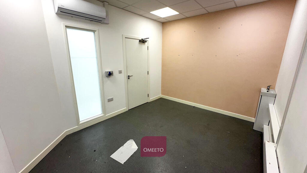 Consultant Room 4