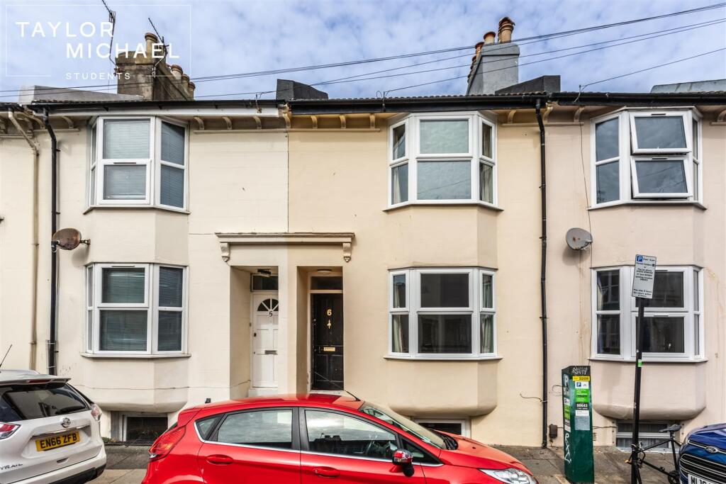 6 bedroom terraced house for rent
