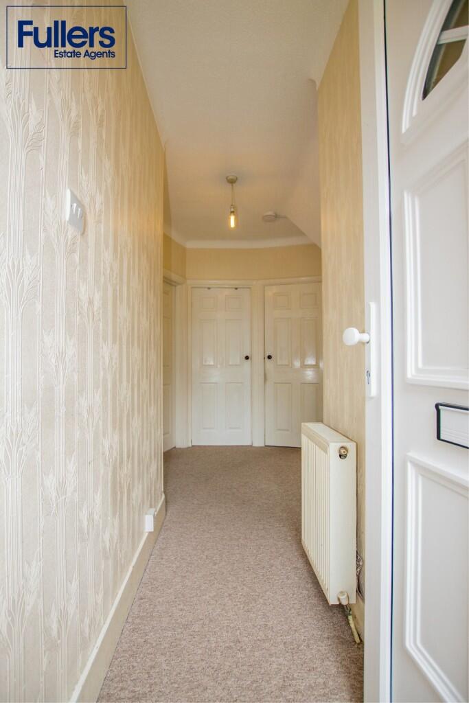 Apartment in London, Carterhatch, Southbury - View 2