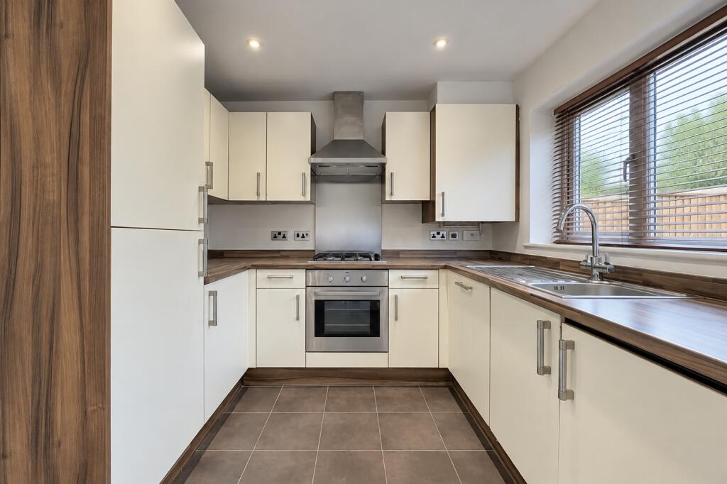 House in Wigan, Crooke, Standish Lower Ground - More