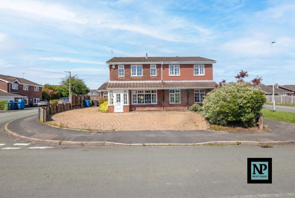 Main image of property: Marlin, Dosthill, B77