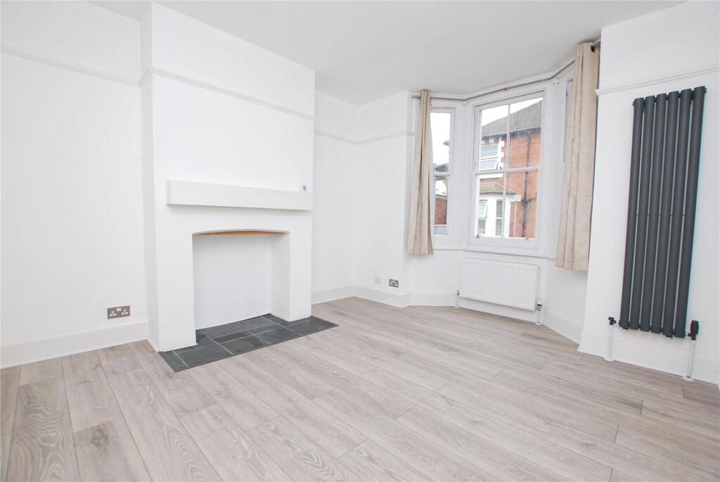 House in Guildford - View 4