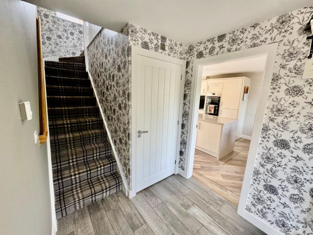 House in Irthlingborough, North Northamptonshire - View 4
