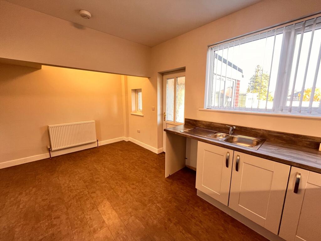 House in Sheffield - View 4