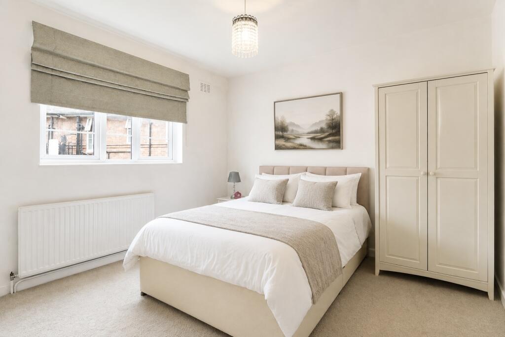 Apartment in London - More