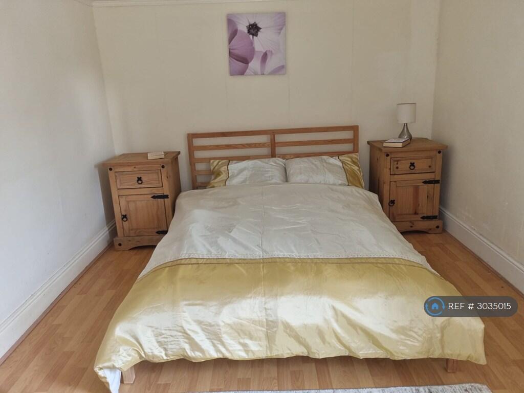 House in Sheffield - View 4