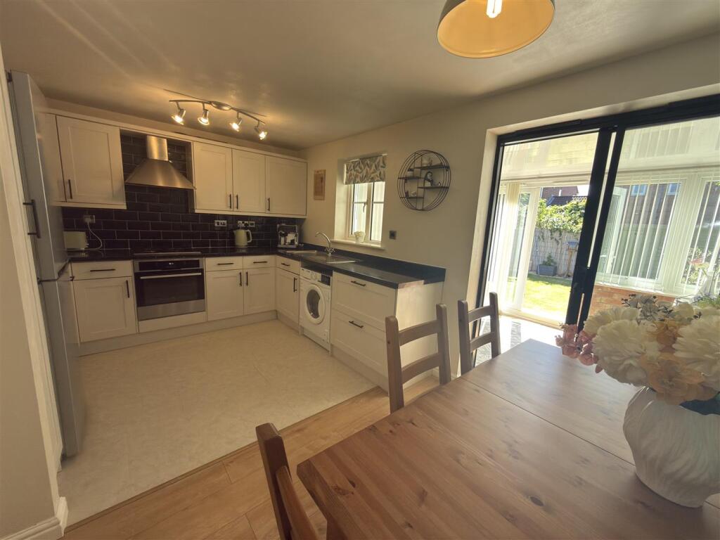 House in Darlington - More
