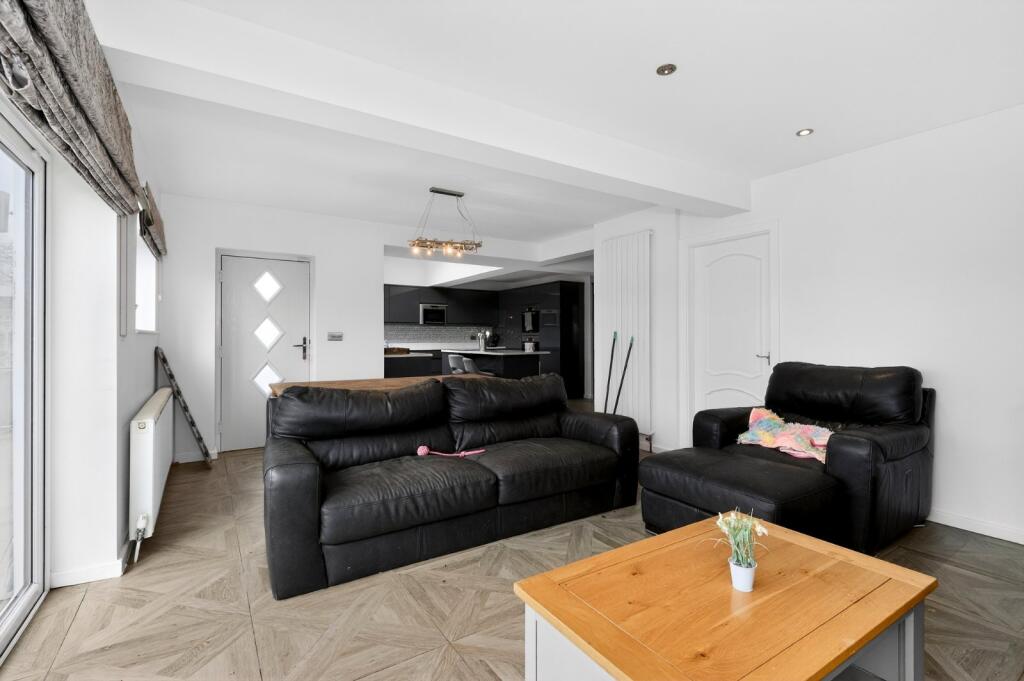 Additional image 5 of Whitechapel Road, Cleckheaton, BD19