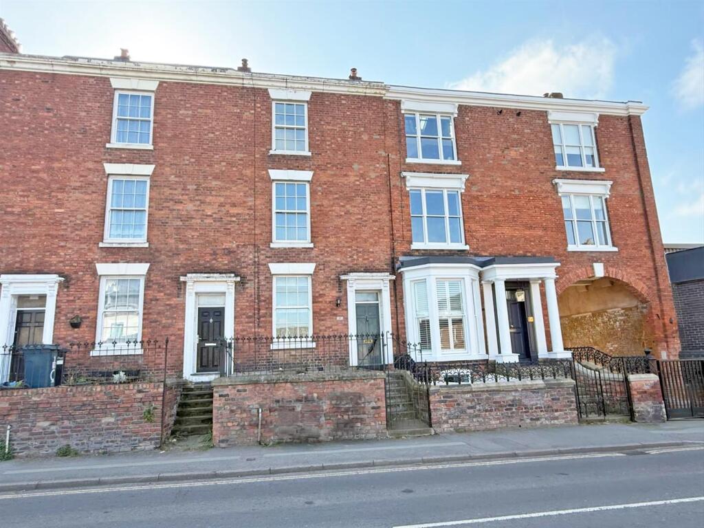 3-bed house on St Michaels Street, Shrewsbury, £299,950
