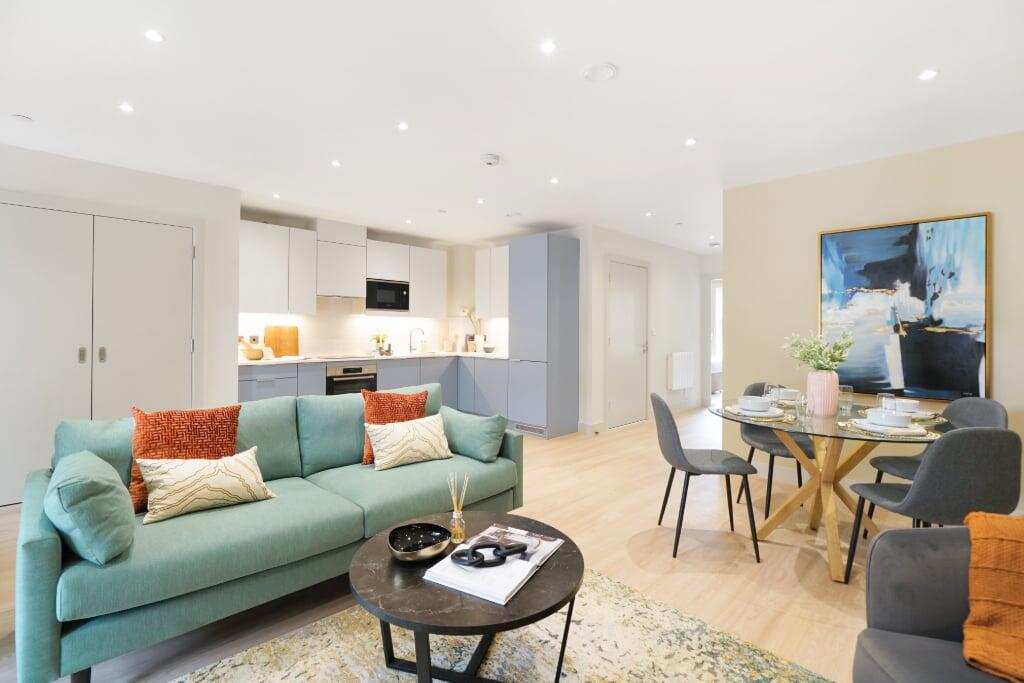 Apartment in Mole Valley, Leatherhead