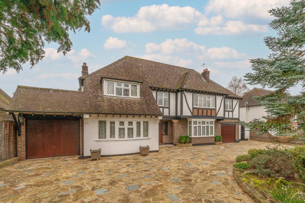 Main image of property: Grimwade Avenue, Lloyd Park, Croydon, CR0