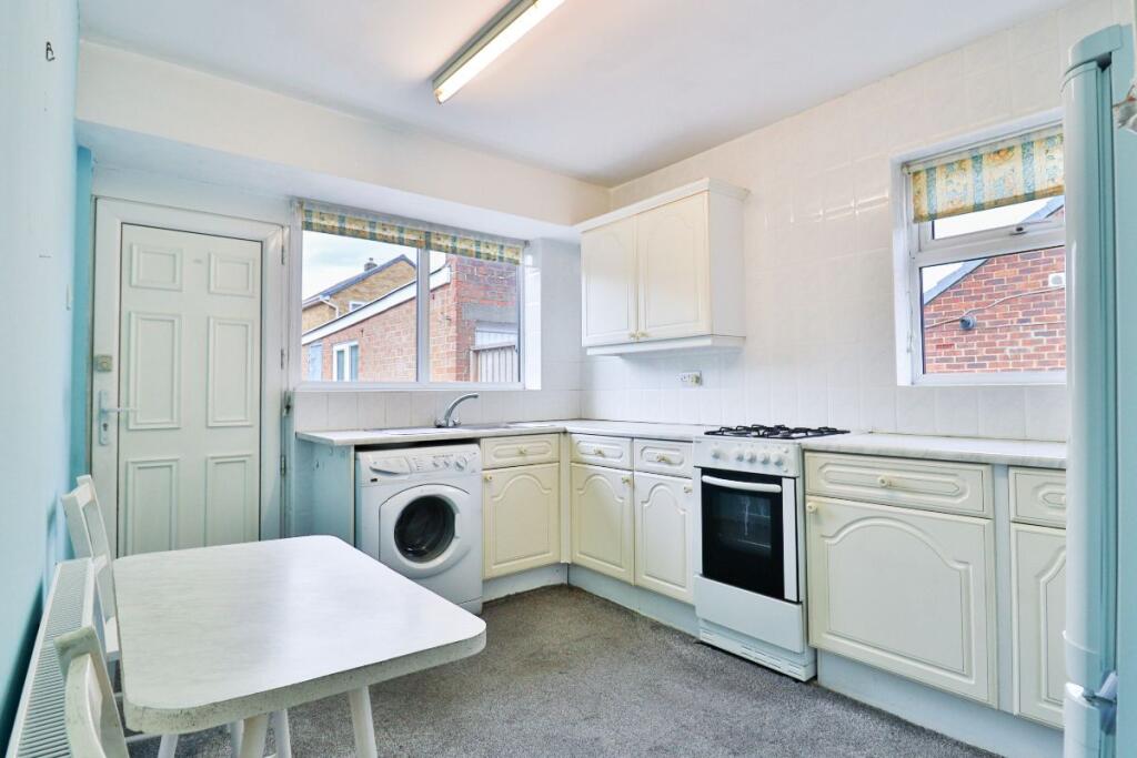Carleton Drive, Darlington, DL3 photo 2