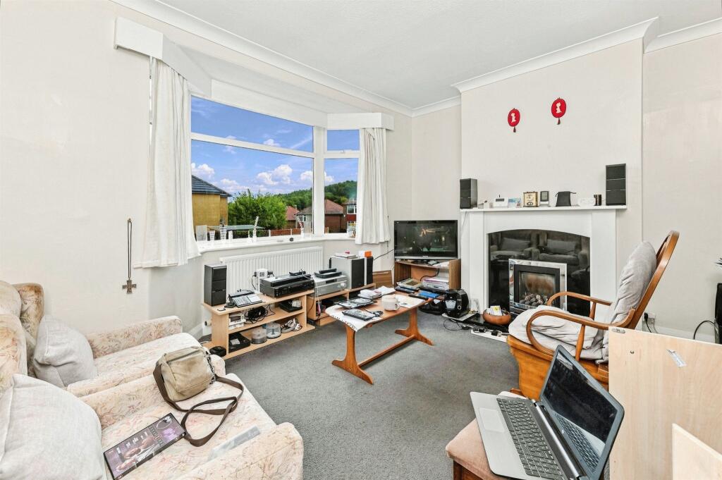 House in Huddersfield - View 2