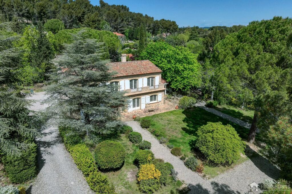Main image of property: Provence-Alps-Cote d`Azur, Bouches-du-Rhône, Aix-en-Provence