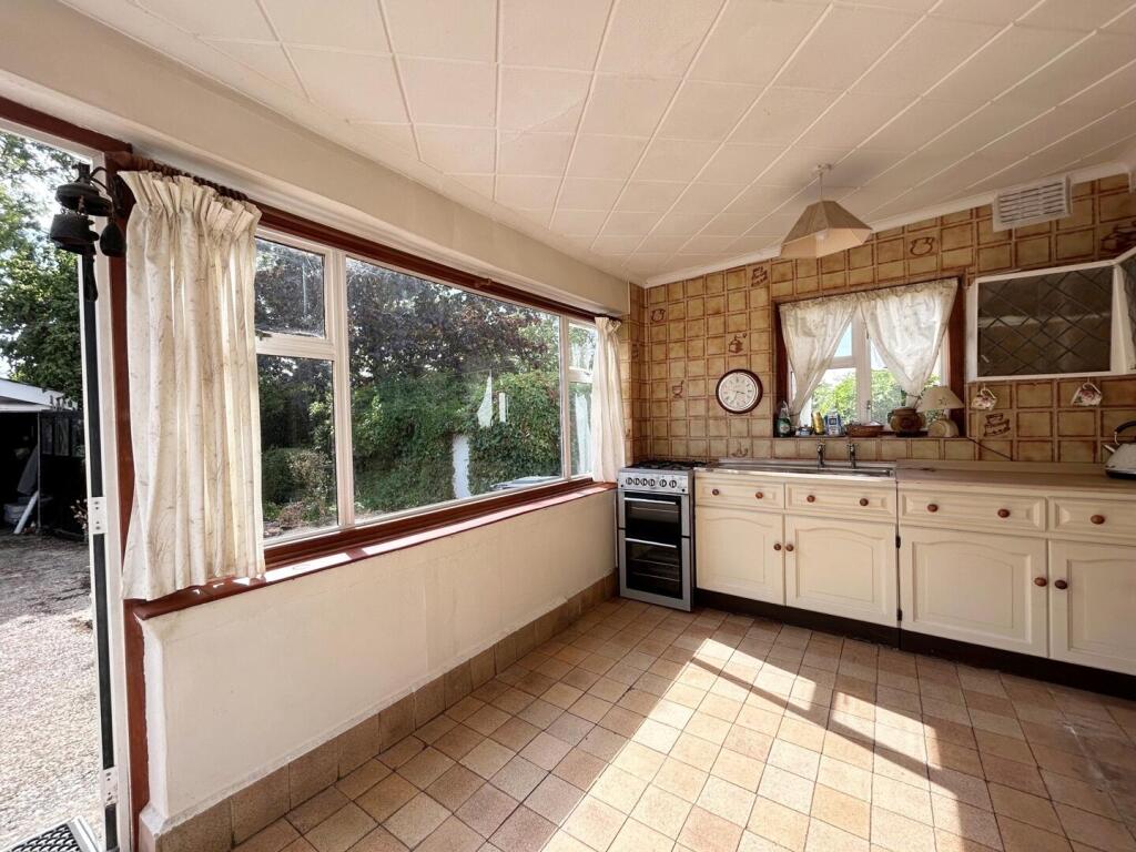 House in Castle Point, Essex - More