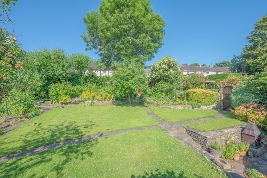 10 Beck Side, Carleton, North Yorkshire BD23 3ET - View 2