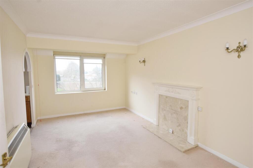 Homefirs House, Wembley, Middlesex photo 3