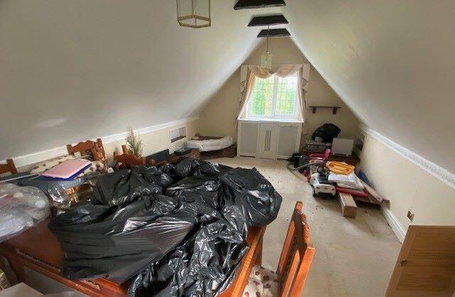 Woodfalls Manor, 5 Loxwood Road, Rudgwick, Horsham, West Sussex, RH12 3DW photo 3