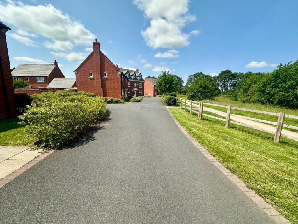 House in Rugby, Cawston - View 2